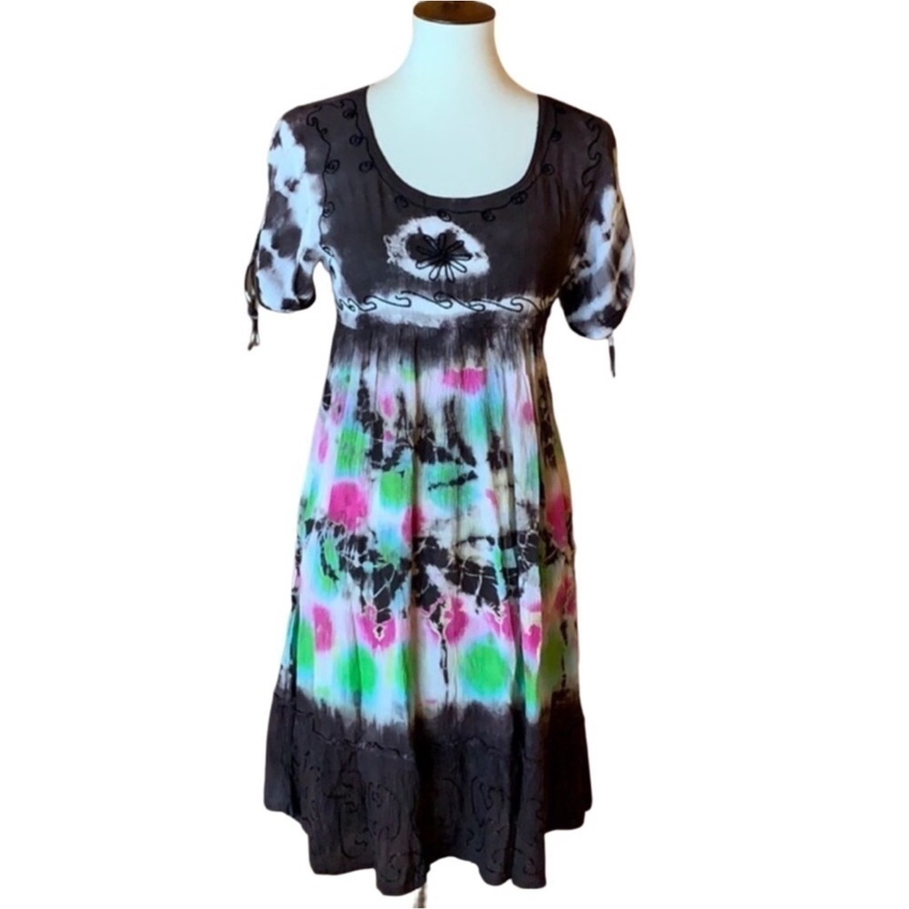 Sacred Threads tie dye short sleeve dress One Size